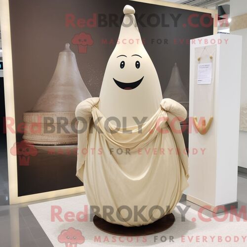 Costume Mascotte Redbrokoly De Poire Beige Habillé D Une Robe De Mariée Et D Épingles À Châle
