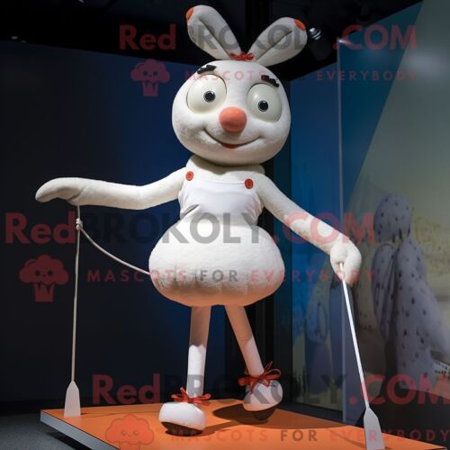 Personnage De Costume De Mascotte Redbrokoly De Funambule Blanc Habillé Avec Une Mini-Robe Et Des Ceintures De Smoking
