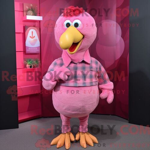 Costume De Mascotte Redbrokoly De Dinde Rose Personnage Habillé D Une Chemise En Flanelle Et De Broches