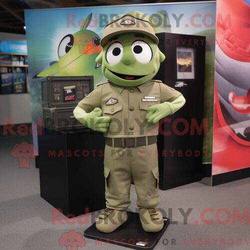Costume Mascotte Redbrokoly D Olive Ray Habillé D Un Pantalon Cargo Et De Boutons De Manchette