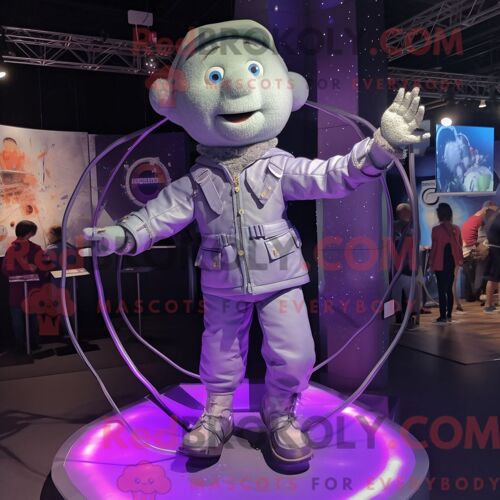 Personnage De Costume De Mascotte Redbrokoly De Funambule De Lavande Habillé Avec Un Blouson Aviateur Et Des Montres Intelligentes