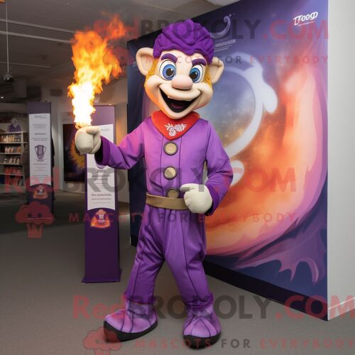 Costume Mascotte Redbrokoly De Cracheur De Feu Violet Habillé D Un Pantalon Chino Et De Ceintures