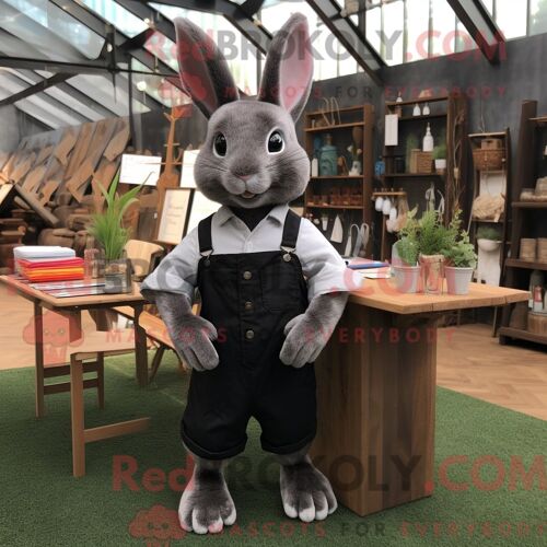 Costume Mascotte Redbrokoly De Lapin Sauvage Noir Habillé D Une Chemise En Popeline Et De Bretelles