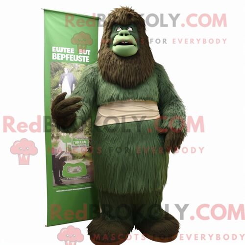 Costume De Mascotte Redbrokoly Sasquatch Vert Forêt Habillé Avec Une Robe Taille Empire Et Des Ceintures De Smoking
