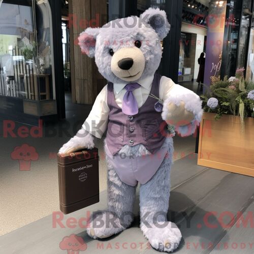 Costume Mascotte Redbrokoly D Ours Lavande Habillé Avec Un Gilet Et Des Pochettes