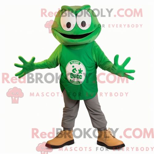 Costume De Mascotte Redbrokoly De Gâteaux De Crabe Vert Habillé D Un T-Shirt Henley Et De Pinces À Chaussures