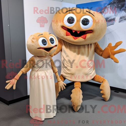 Costume De Mascotte Redbrokoly De Tan Crab Cakes Habillé Avec Une Robe Midi Et Des Coussinets De Pieds