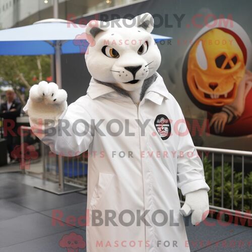 Costume Mascotte Redbrokoly De Puma Blanc Personnage Habillé Avec Un Imperméable Et Des Anneaux