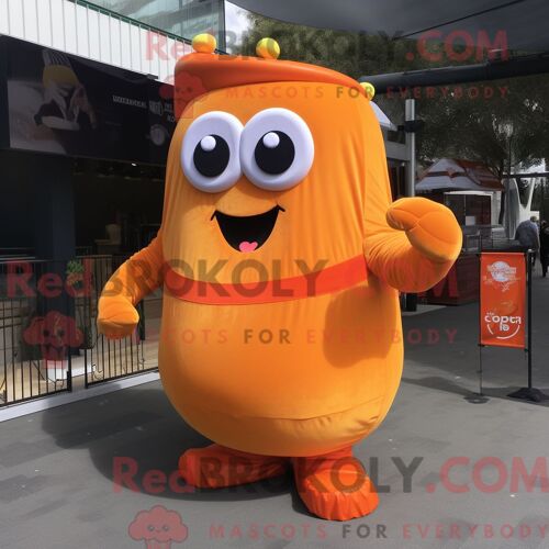 Costume De Mascotte Redbrokoly De B?uf Wellington Orange Habillé D Un T-Shirt À Manches Longues Et De Porte-Clés
