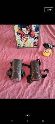 Protége Tibia Kipsta Noir Et Rouge 12 À 16 Ans