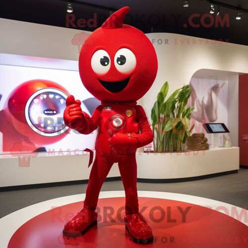 Personnage De Costume De Mascotte Redbrokoly De Cerise Rouge Habillé D Un Rash Guard Et De Montres-Bracelets