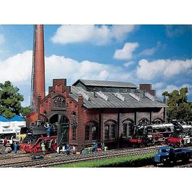 Modélisme Ferroviaire Ho : Entrepôt/Garage À Locomotives-Faller