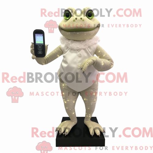 Personnage Mascotte Redbrokoly De Grenouille Beige Habillé D Une Robe De Soirée Et De Montres Numériques