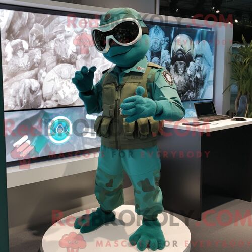 Costume Mascotte Redbrokoly De Béret Vert Turquoise Habillé D Une Combishort Et De Montres Numériques