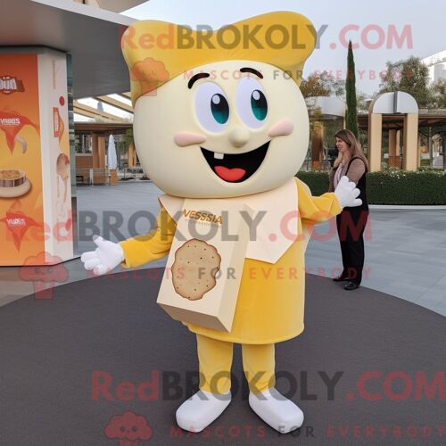 Personnage De Costume De Mascotte Redbrokoly D Aubergine Pêche Habillé Avec Un Jean Maman Et Des Sacs Messager