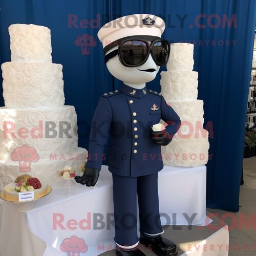 Costume Mascotte Redbrokoly De Gâteau De Mariage Bleu Marine Habillé Avec Une Combinaison Et Des Lunettes De Soleil