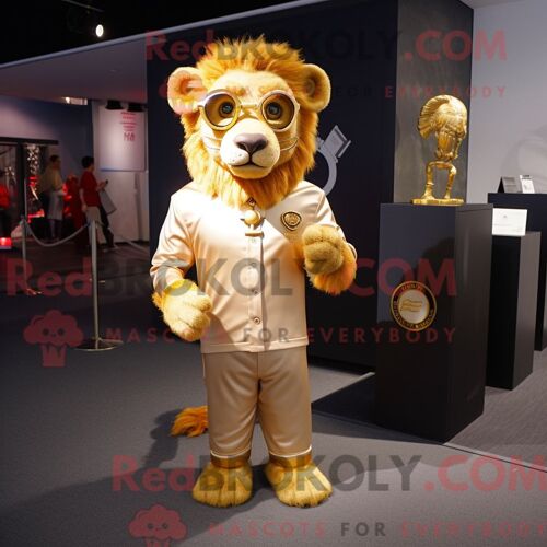 Costume De Mascotte Redbrokoly De Lion Dompteur D Or Habillé D Une Robe De Soirée Et De Lunettes