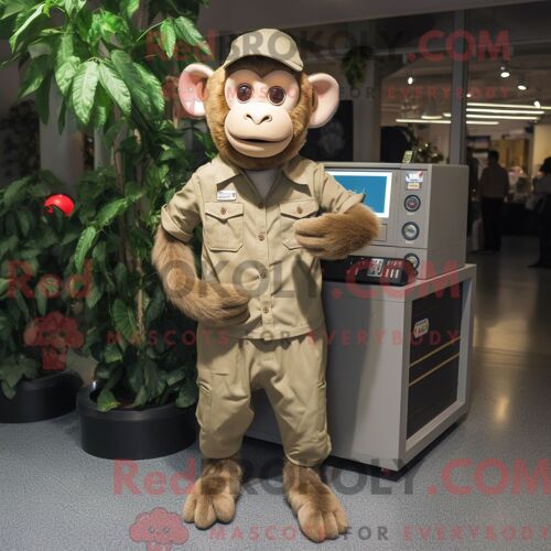 Costume De Mascotte Redbrokoly Tan Monkey Habillé D Un Pantalon Cargo Et De Montres Numériques