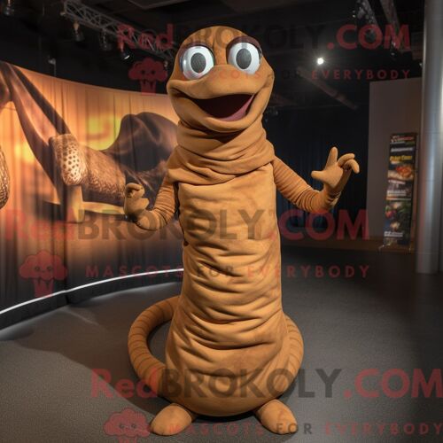 Costume De Mascotte Redbrokoly De Serpent Marron Habillé D Un Col Roulé Et D Écharpes
