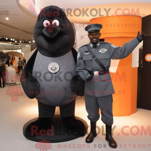 Costume De Mascotte Redbrokoly De Panda Rouge Vert Citron Habillé D Une Salopette Et De Pinces À Cheveux