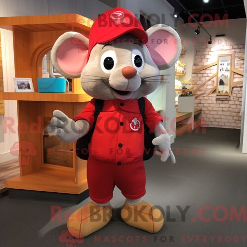 Costume De Mascotte Redbrokoly De Souris Rouge Habillé D Un Pantalon Capri Et De Sacs Messager