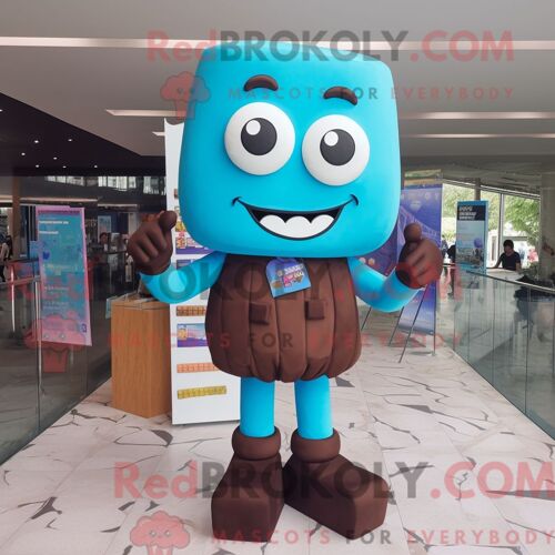 Personnage De Costume De Mascotte Redbrokoly De Barres De Chocolat Cyan Habillé D Un Jean Évasé Et De Montres