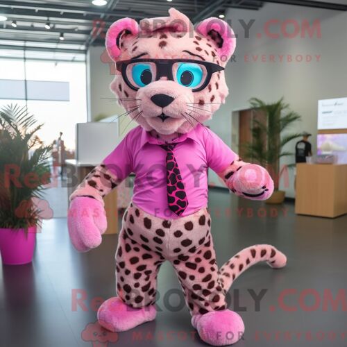 Costume De Mascotte Redbrokoly De Léopard Rose Habillé Avec Une Chemise Boutonnée Et Des Lunettes