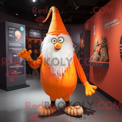 Mascotte Redbrokoly De Magicien Orange Habillé Avec Un Pantalon De Jogging Et Des Épingles À Cheveux