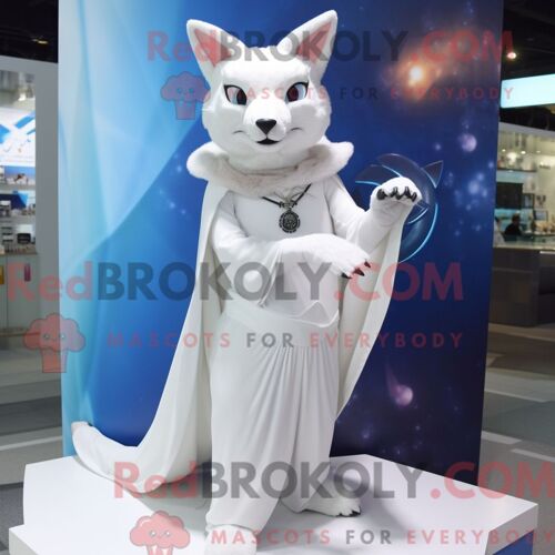 Costume Mascotte Redbrokoly De Lynx Blanc Personnage Habillé D Un Maillot De Bain Une Pièce Et D Épingles À Châle