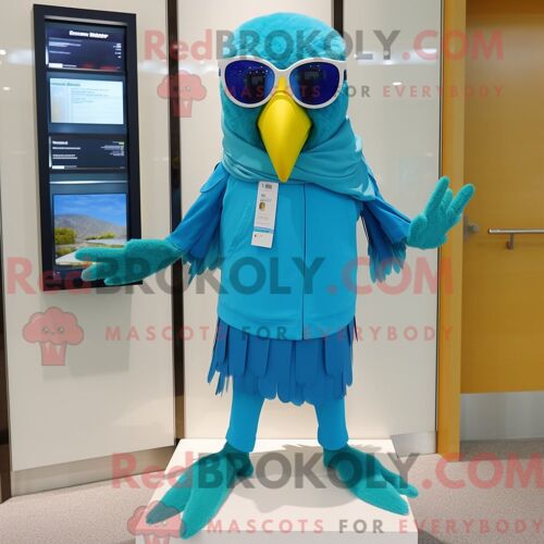 Costume De Mascotte Redbrokoly De Pic Olive Habillé D Une Chemise En Jean Et De Bandeaux