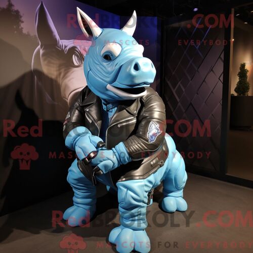 Costume De Mascotte Redbrokoly De Rhinocéros Bleu Ciel Habillé Avec Une Veste De Moto Et Des Écharpes