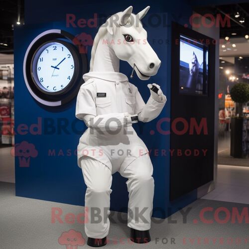Personnage Mascotte Redbrokoly De Cheval Blanc Habillé D Une Culotte Et De Montres Numériques