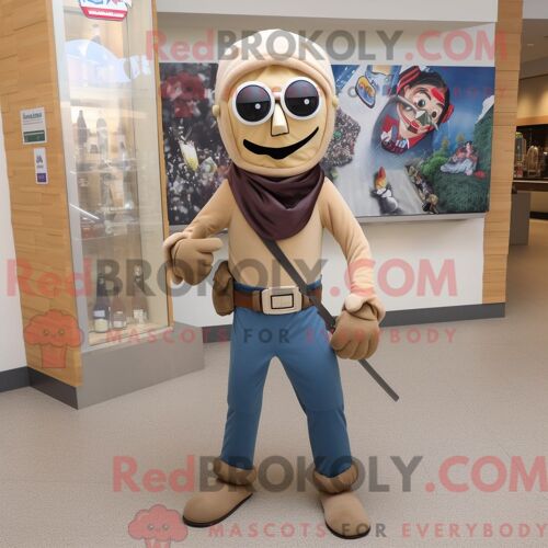 Personnage De Costume De Mascotte Redbrokoly De Lanceur De Couteaux Beige Habillé Avec Un Jean Skinny Et Des Clips Pour Écharpe