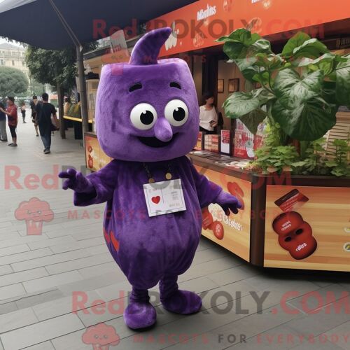 Personnage De Costume De Mascotte Redbrokoly De Prune Violette Habillé Avec Un Gilet Et Des Pochettes