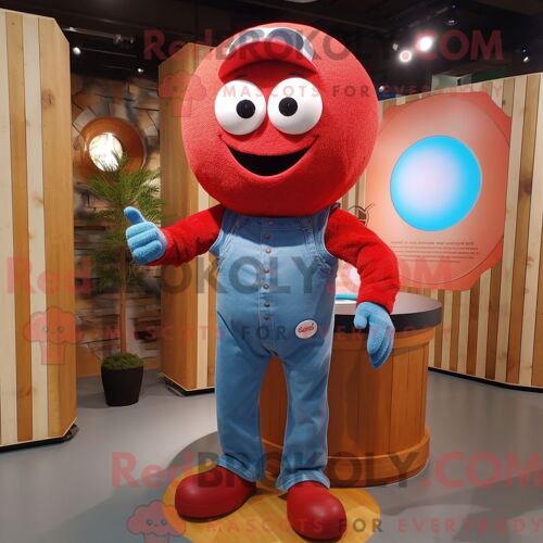 Personnage De Costume De Mascotte Redbrokoly De Boulet De Canon Humain Rouge Habillé Avec Une Chemise En Jean Et Des Pinces À Chaussures