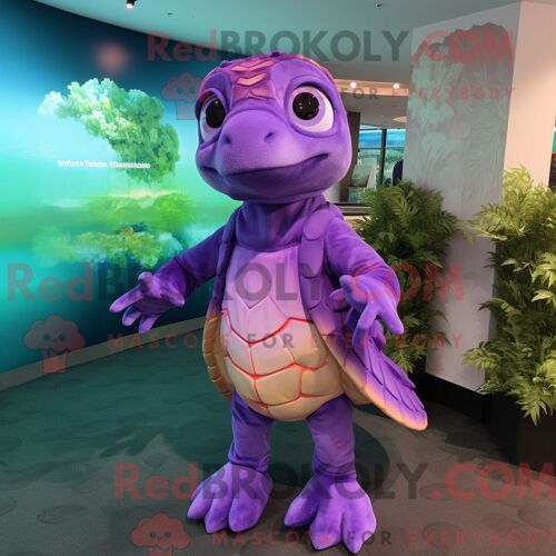 Costume De Mascotte Redbrokoly De Paon Argenté Habillé D Un Pantalon Chino Et D Un Porte-Monnaie