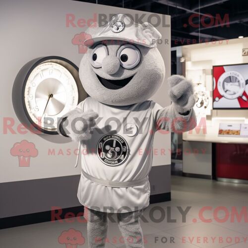 Costume Mascotte Redbrokoly De Silver Pizza Habillé D Un T-Shirt Et De Montres Numériques