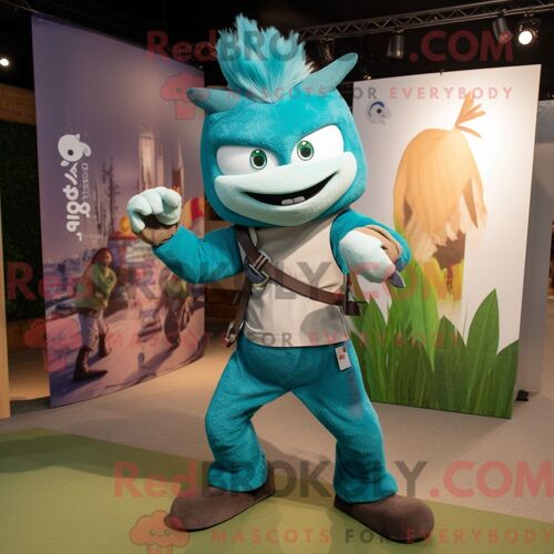 Costume De Mascotte Redbrokoly De Lanceur De Couteaux Bleu Sarcelle Habillé Avec Un T-Shirt À Col En V Et Des Montres