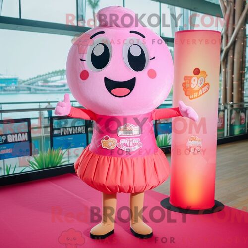 Costume Mascotte Redbrokoly De Dim Sum Rose Personnage Habillé D Un Bikini Et De Montres Bracelet