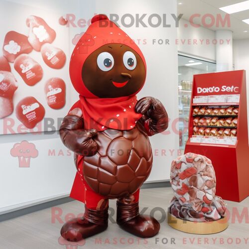 Personnage De Costume De Mascotte Redbrokoly De Chocolats Rouges Habillé Avec Un Rash Guard Et Des Foulards