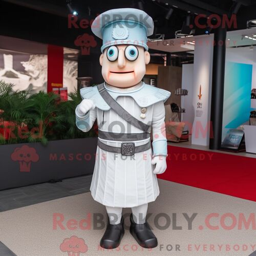 Mascotte Redbrokoly De Soldat Romain Gris Personnage Habillé Avec Une Robe Et Des Lunettes