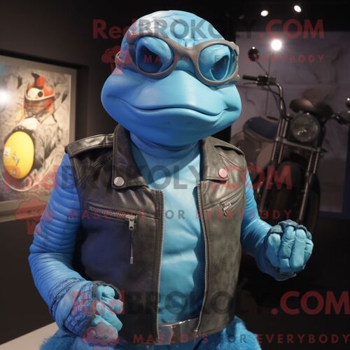 Costume De Mascotte Redbrokoly De Crème Glacée De La Marine Personnage Habillé D Un Blazer Et D Épingles À Chapeau
