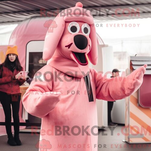Costume Mascotte Redbrokoly De Hot Dogs Roses Personnage Habillé Avec Une Combinaison Et Des Bérets
