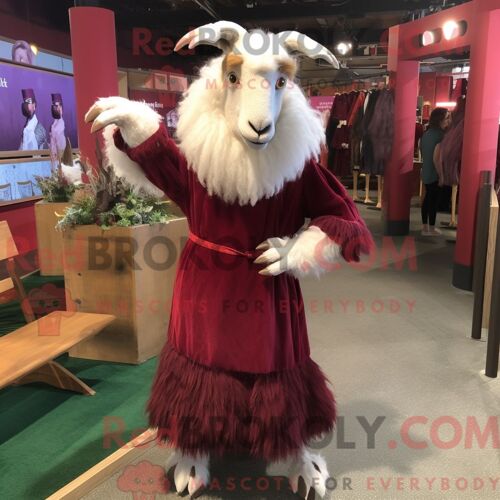 Costume De Mascotte Redbrokoly De Chèvre Angora Marron Personnage Habillé Avec Une Robe Et Des Pinces À Chaussures