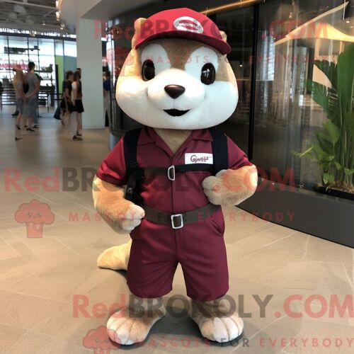 Costume De Mascotte Redbrokoly De Furet Marron Habillé Avec Un Short Cargo Et Des Bandeaux