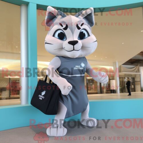 Costume De Mascotte Redbrokoly De Chevalier Médiéval Lavande Habillé Avec Une Chemise Oxford Et Des Pinces À Chaussures