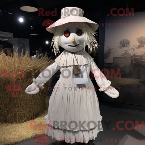Personnage De Costume De Mascotte Redbrokoly De Red But Habillé Avec Un Pantalon Habillé Et Des Lunettes