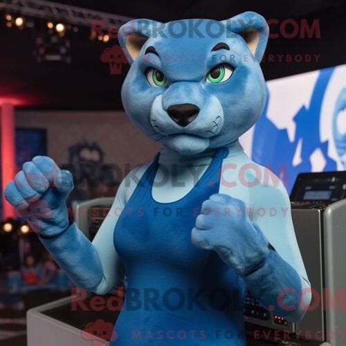 Costume Mascotte Redbrokoly De Puma Bleu Personnage Habillé Avec Un Débardeur Et Des Boucles D Oreilles