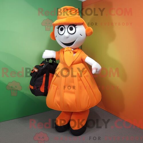 Costume De Mascotte Redbrokoly D Épouvantail Beige Habillé D Un Maillot De Bain Une Pièce Et De Sacs À Main