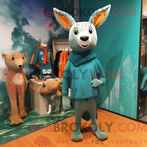 Mascotte Redbrokoly De Bougie Parfumée À La Lavande Personnage Habillé Avec Une Robe Et Des Broches